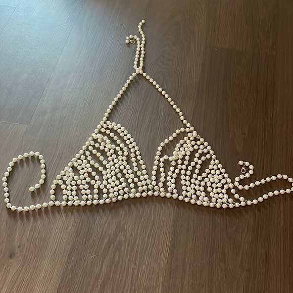 Showpo Miss Pearla Bralette - Picture 2 of 3